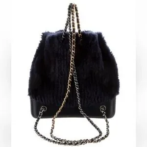 Chanel Gabrielle Shearling Mini Backpack in Blue / Navy Chanel Shearling Small Gabrielle Backpack Navy 733952  main image 3